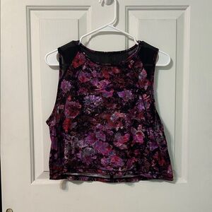Lululemon Workout Cropped Tank Size 10